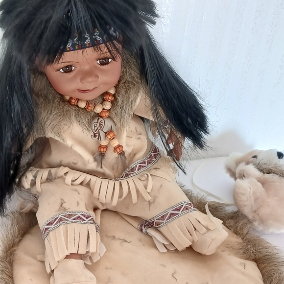 Duck House Heirloom Native American Doll - Picture 3 of 6